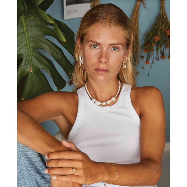 Hultquist Saga halskde S08247 G