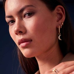 Sif Jakobs Luna Hoop Charm rerings vedhng SJ-CH2380-CZ-YG