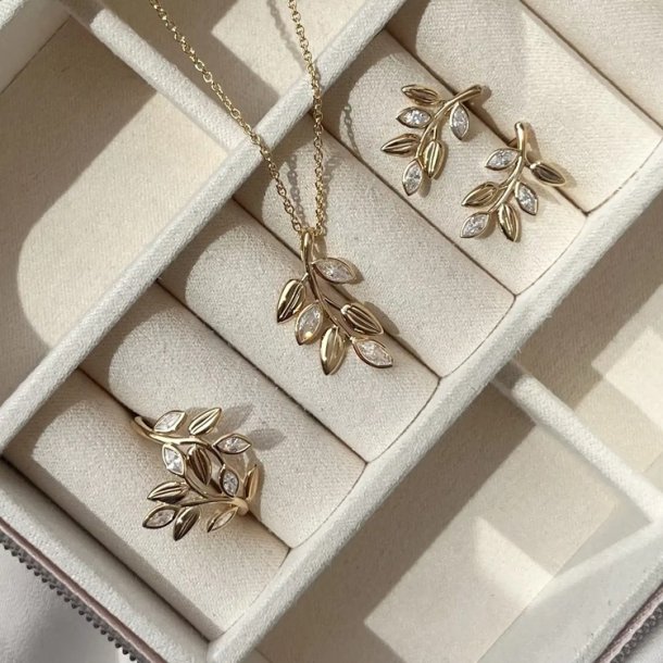 Scrouples reringe 8kt. 124243