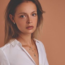 Melfia halskde 14 karat guld med 3 coins 2303 111F