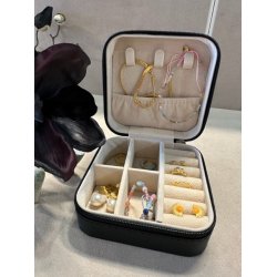 Donnatella smykkeskrin sort 989155